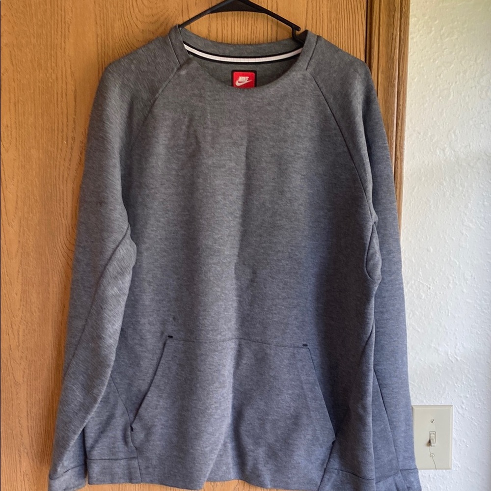 Nike Men's Charcoal Tech Fleece Crewneck